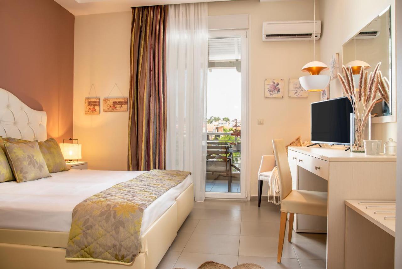 Aqua Mare Hotel Nea Kallikrateia Ngoại thất bức ảnh